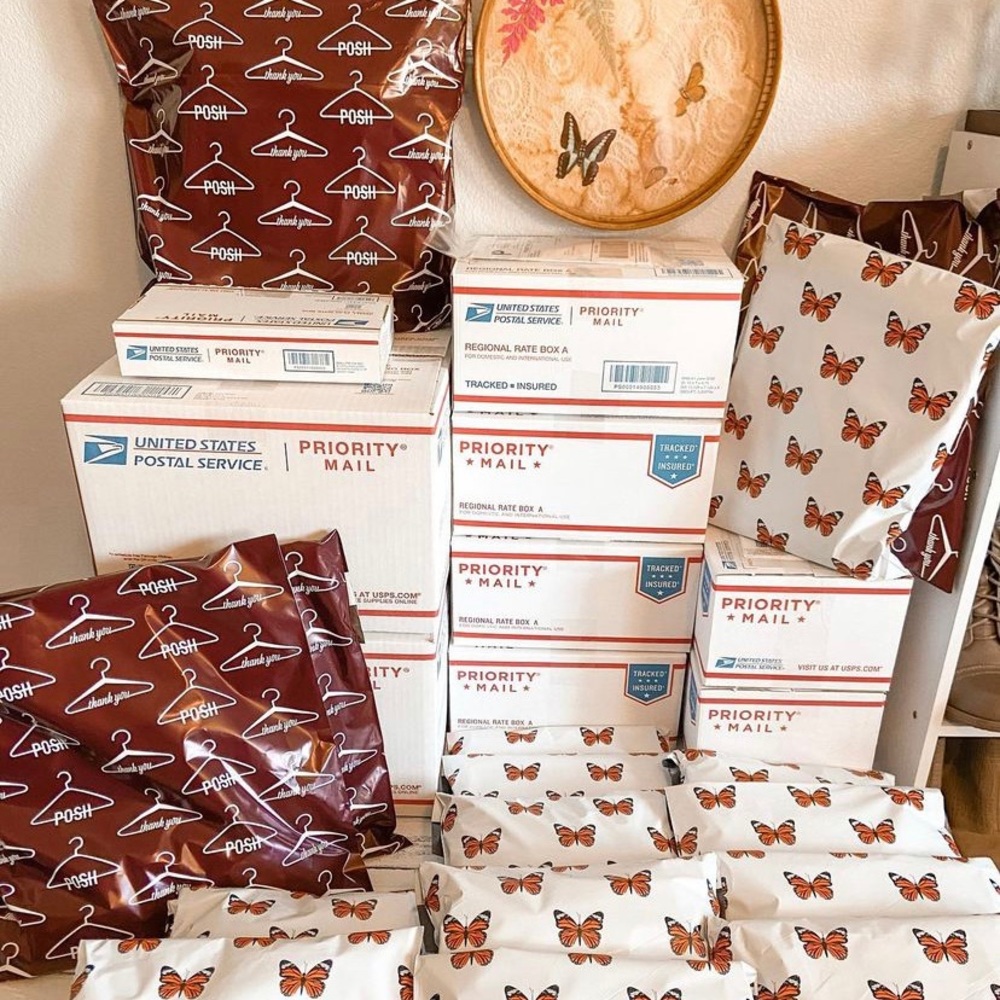 Meet your Seller 🌻 - Picture 12 of 14